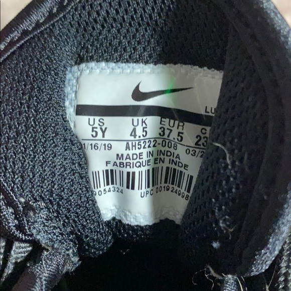 Nike’s - Picture 2 of 3